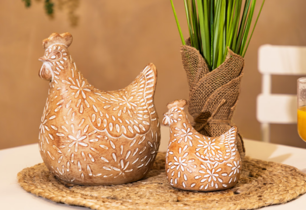 table decoration hen wood color white details